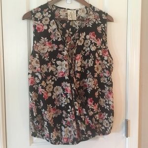 Floral Sleeveless Blouse